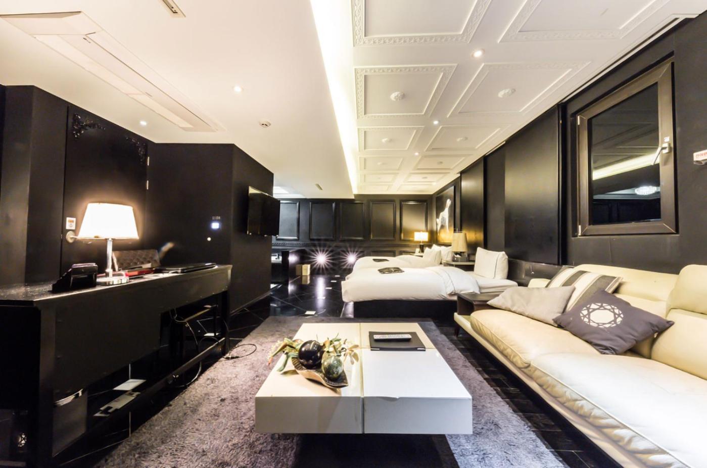 Cullinan Wangsimni Seoul