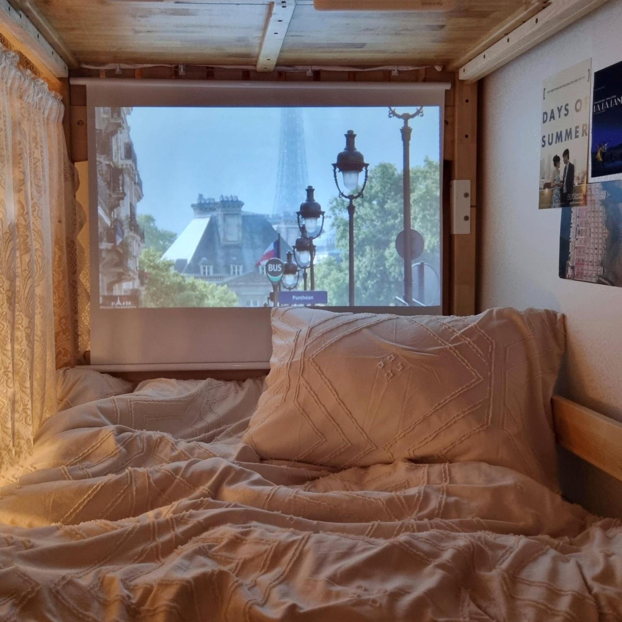 Apartment Stay-in *