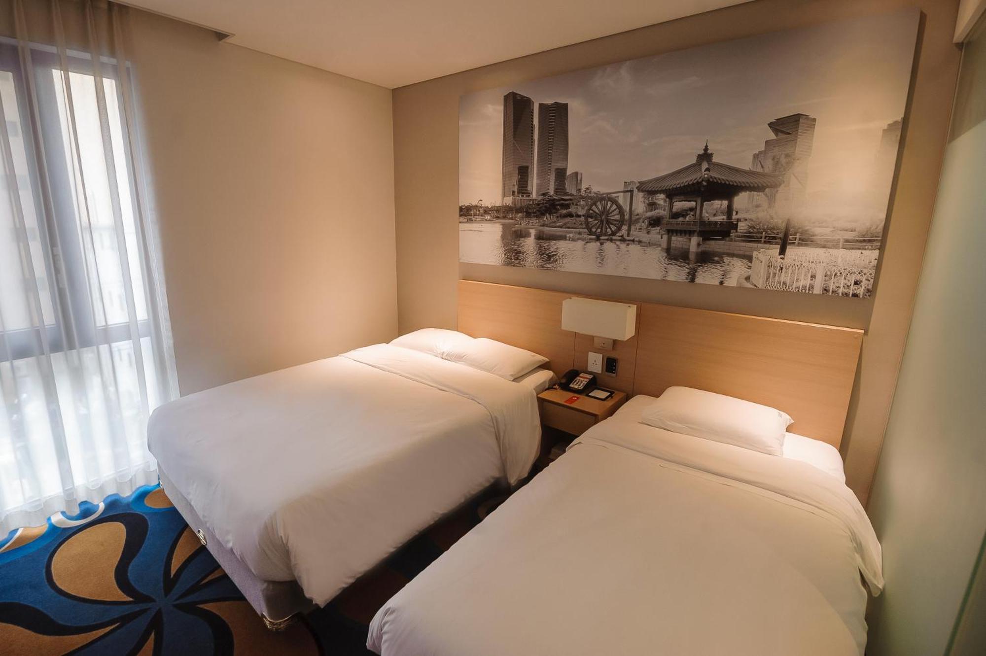 Travelodge Myeongdong Euljiro 4* Seoul