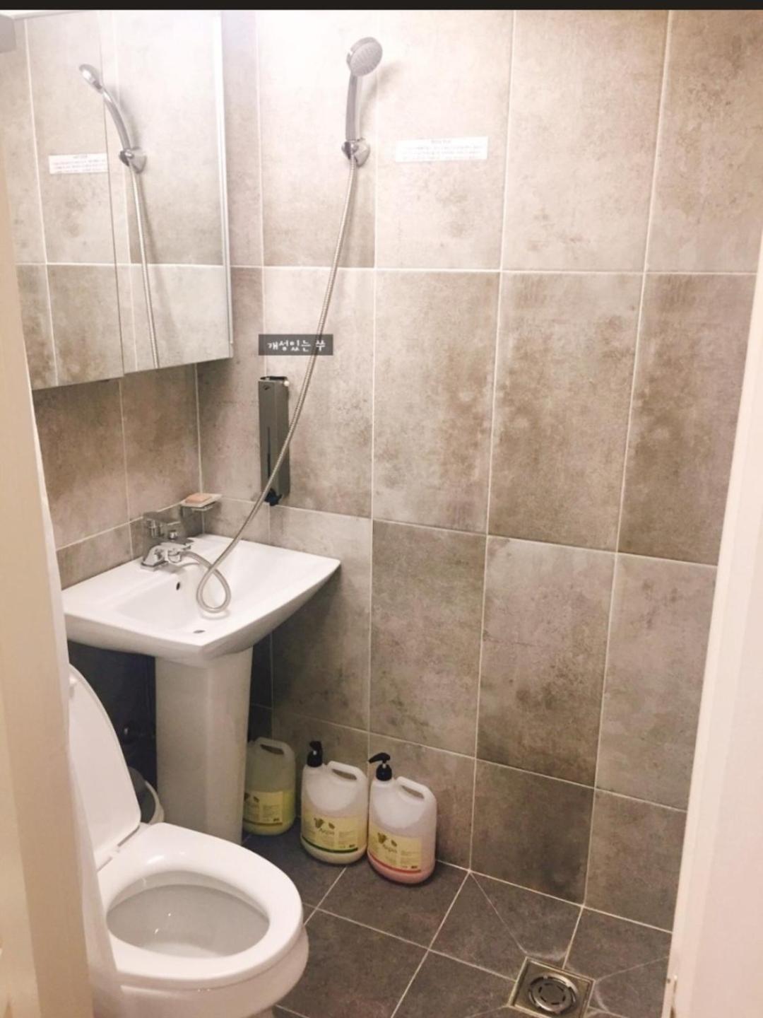 Gangnamstay - Foreign Female Only * Seoul