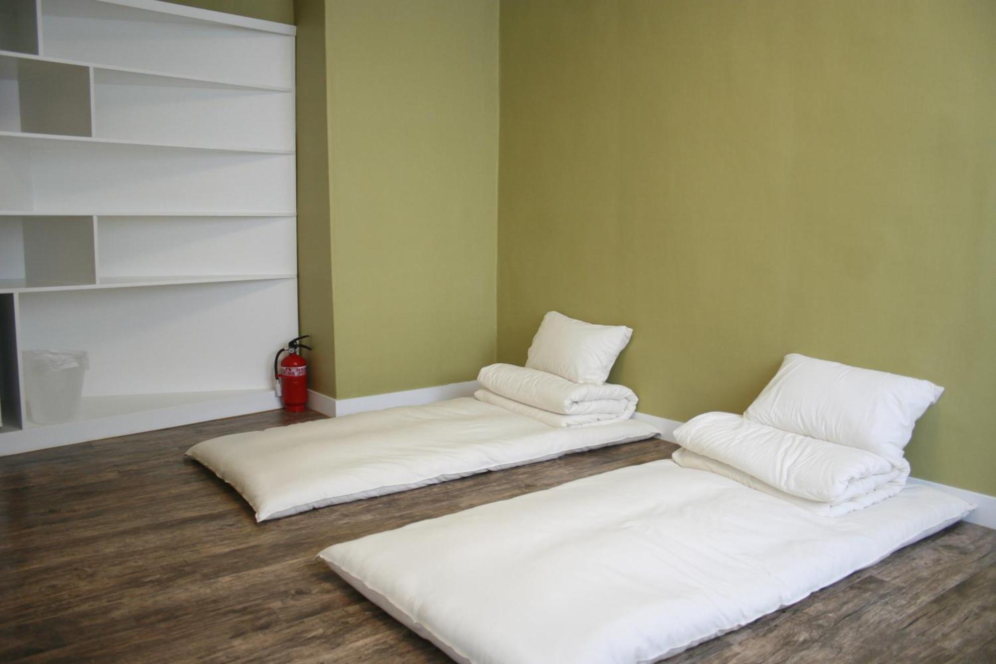 Crib 49 - Foreigner Only 2* Seoul