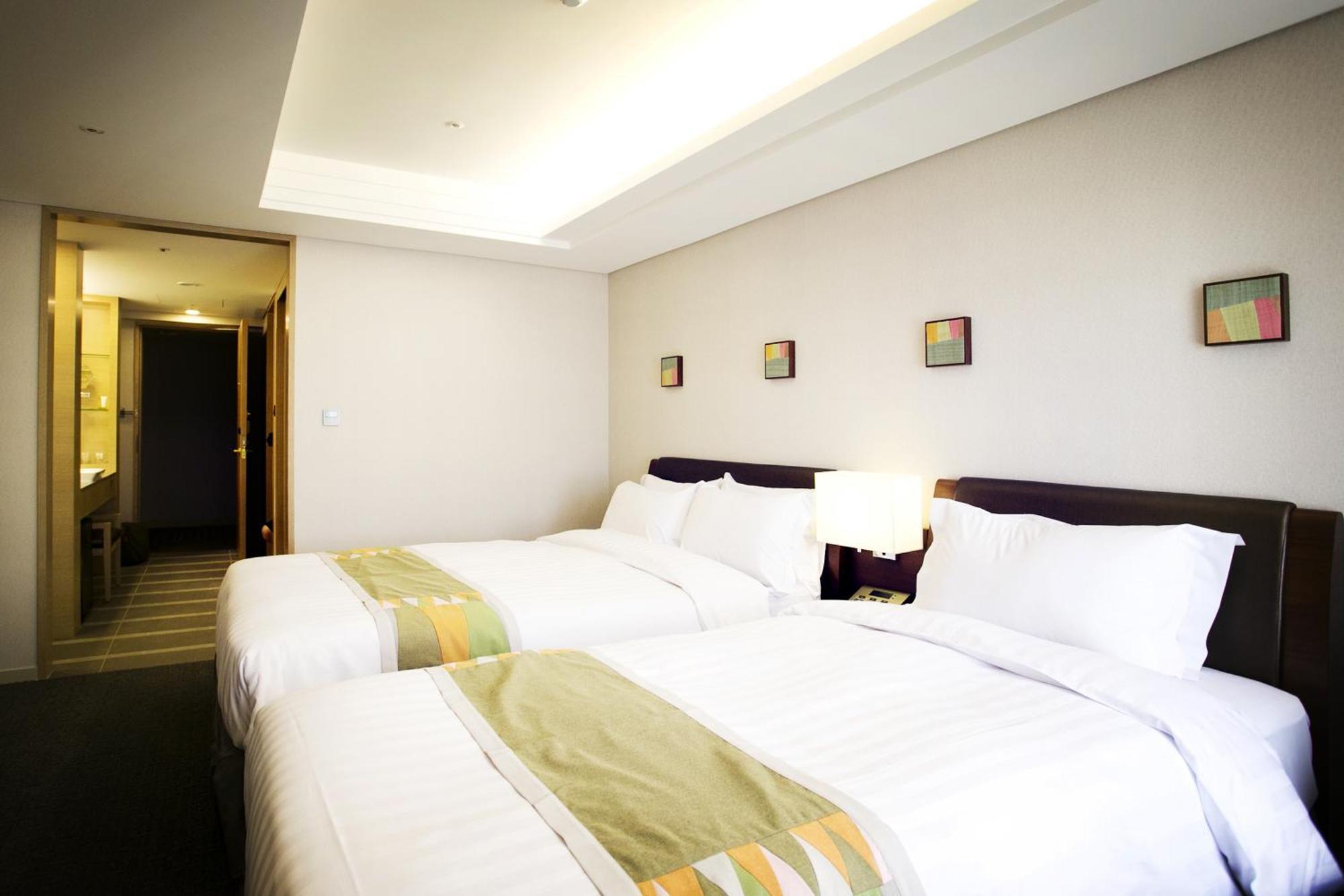 Garden Hotel 4*