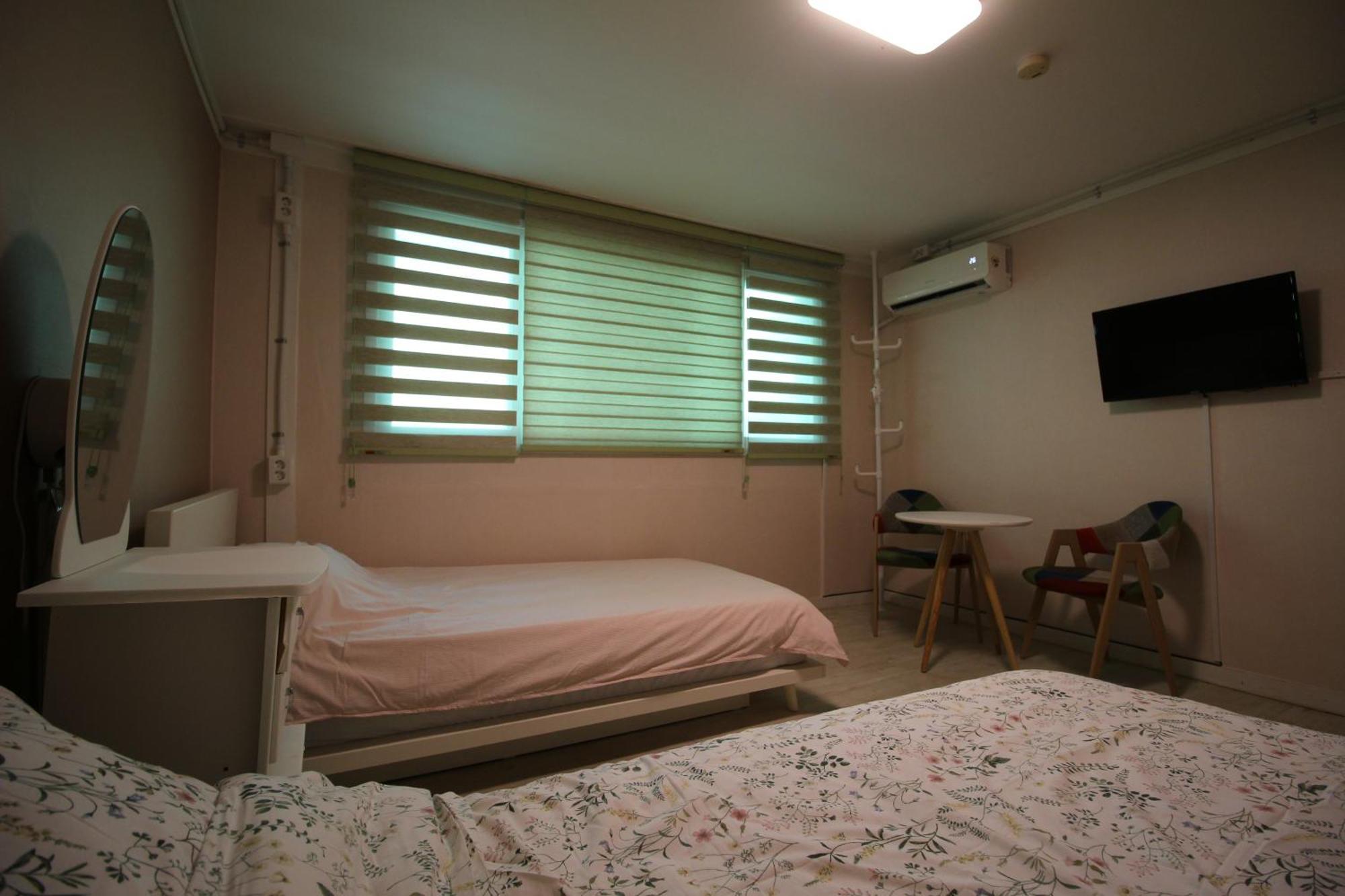 Bunk Hongdae 2* Seoul