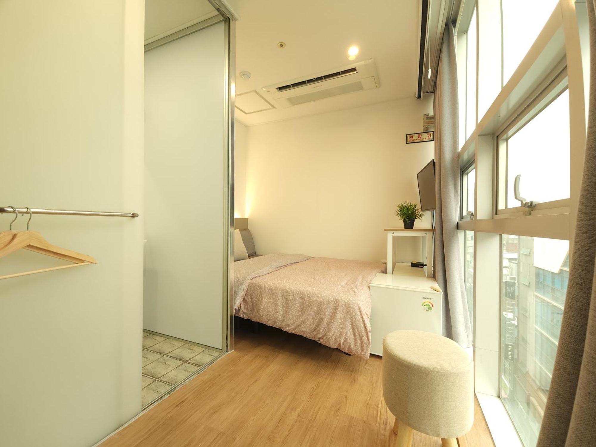 Oyo Myeongdong 2 Hostel