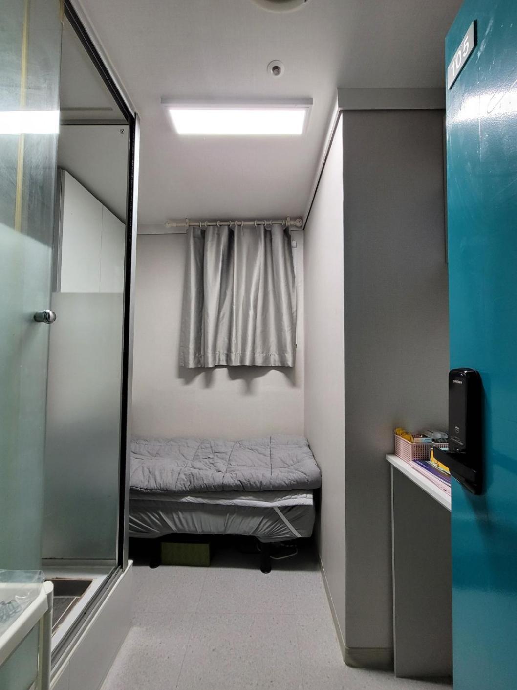 Female Only - Coco Jongno Hyehwa Station Asrama