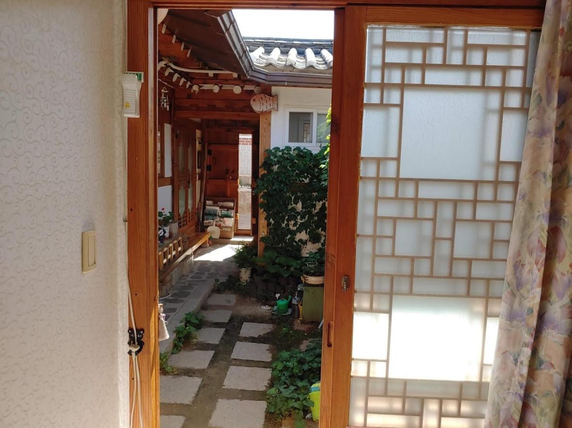 Inwoo Guesthouse 2*