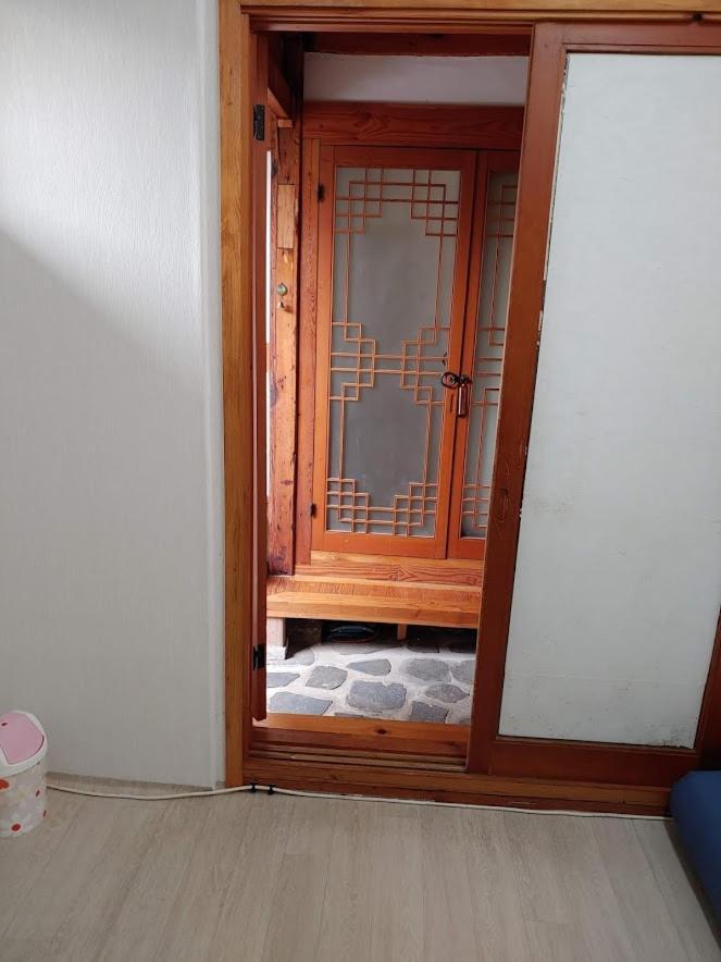 Inwoo Guesthouse Seul