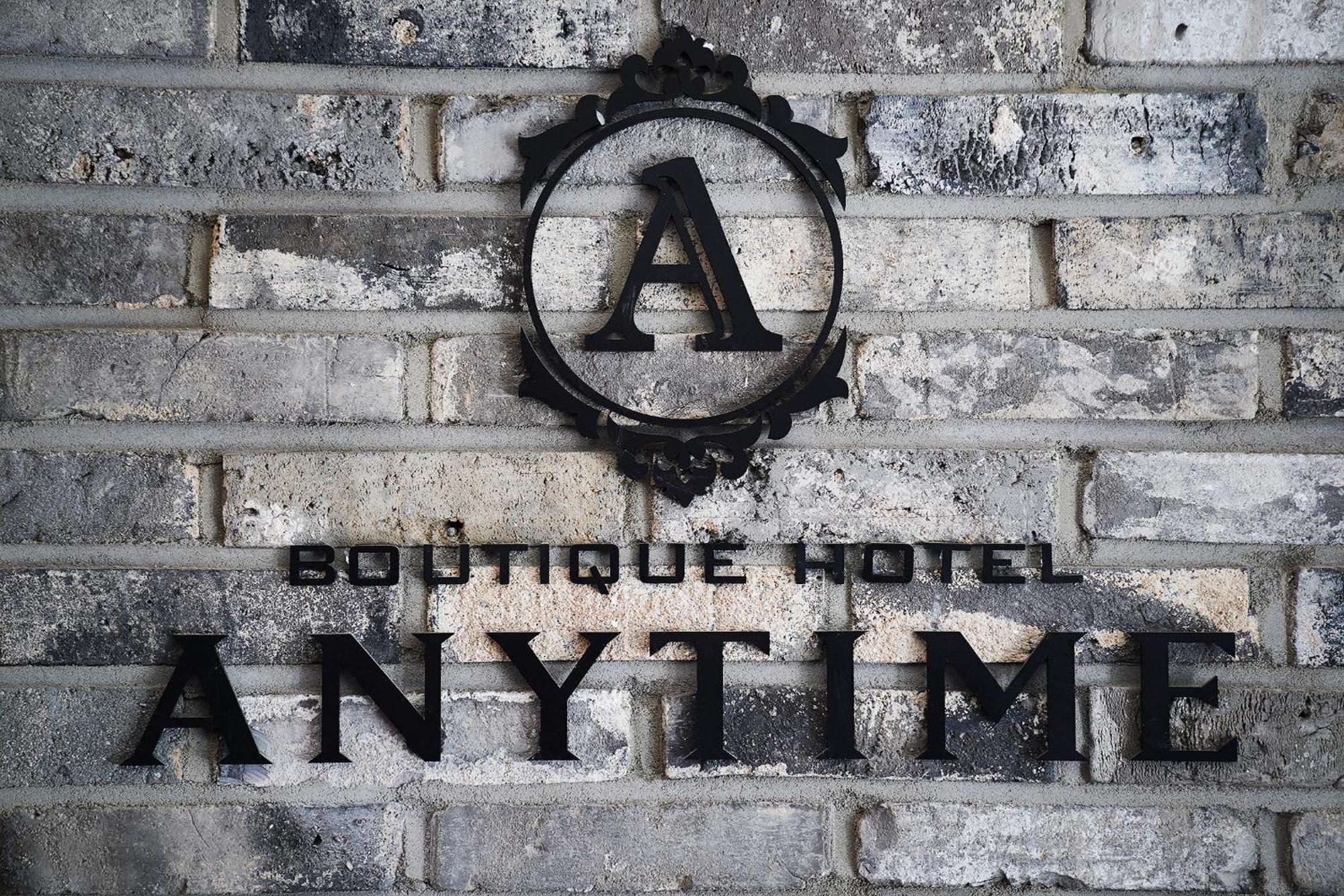Motel Hotel Anytime
