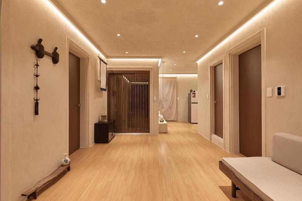 Traditional Meets Modern In Our Unique Hanok Apartment *