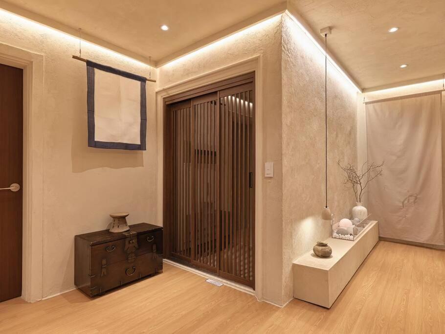 Traditional Meets Modern In Our Unique Hanok Seoul
