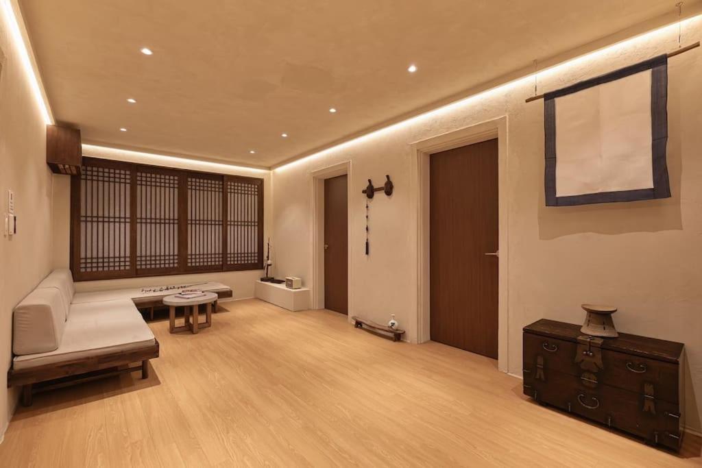 Apartment Traditional Meets Modern In Our Unique Hanok *