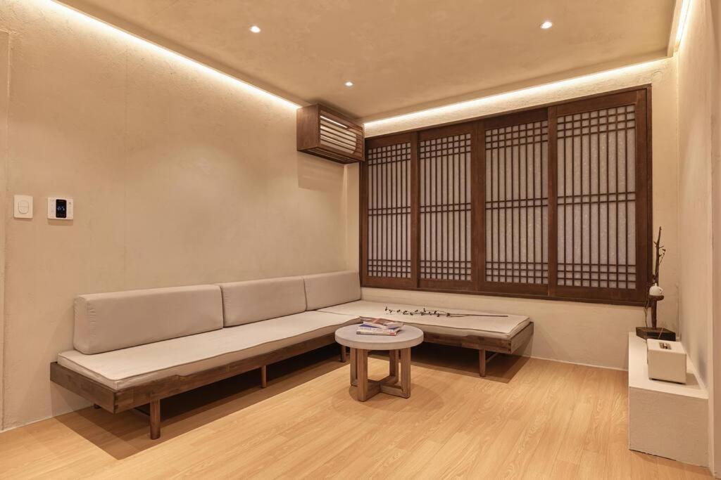 Traditional Meets Modern In Our Unique Hanok Apartment *