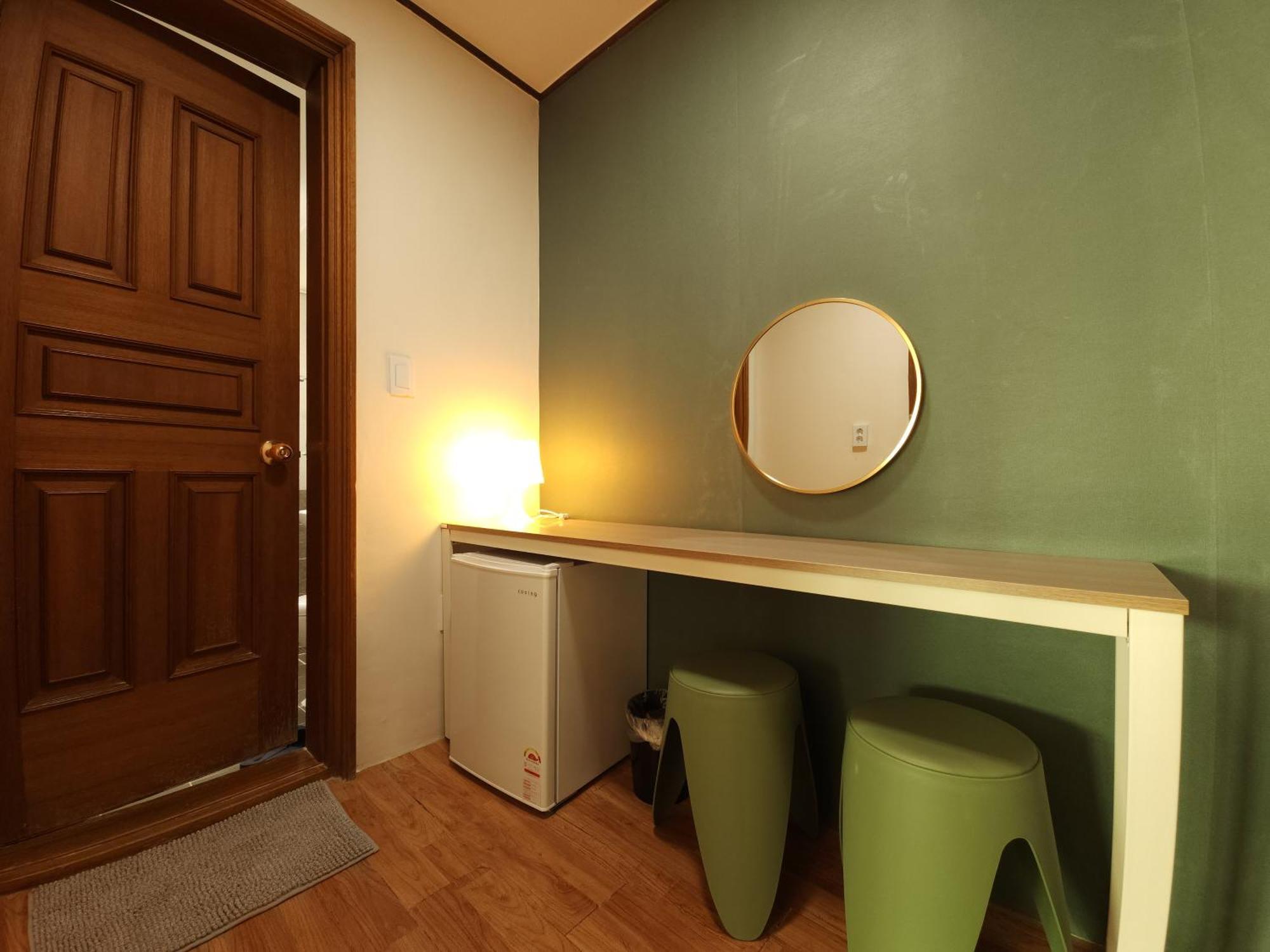 Hostel Oyo Myeongdong 5 Seoul