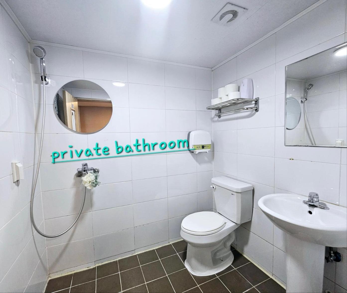 Hongdae Room#g#e#d#r#m Seoul