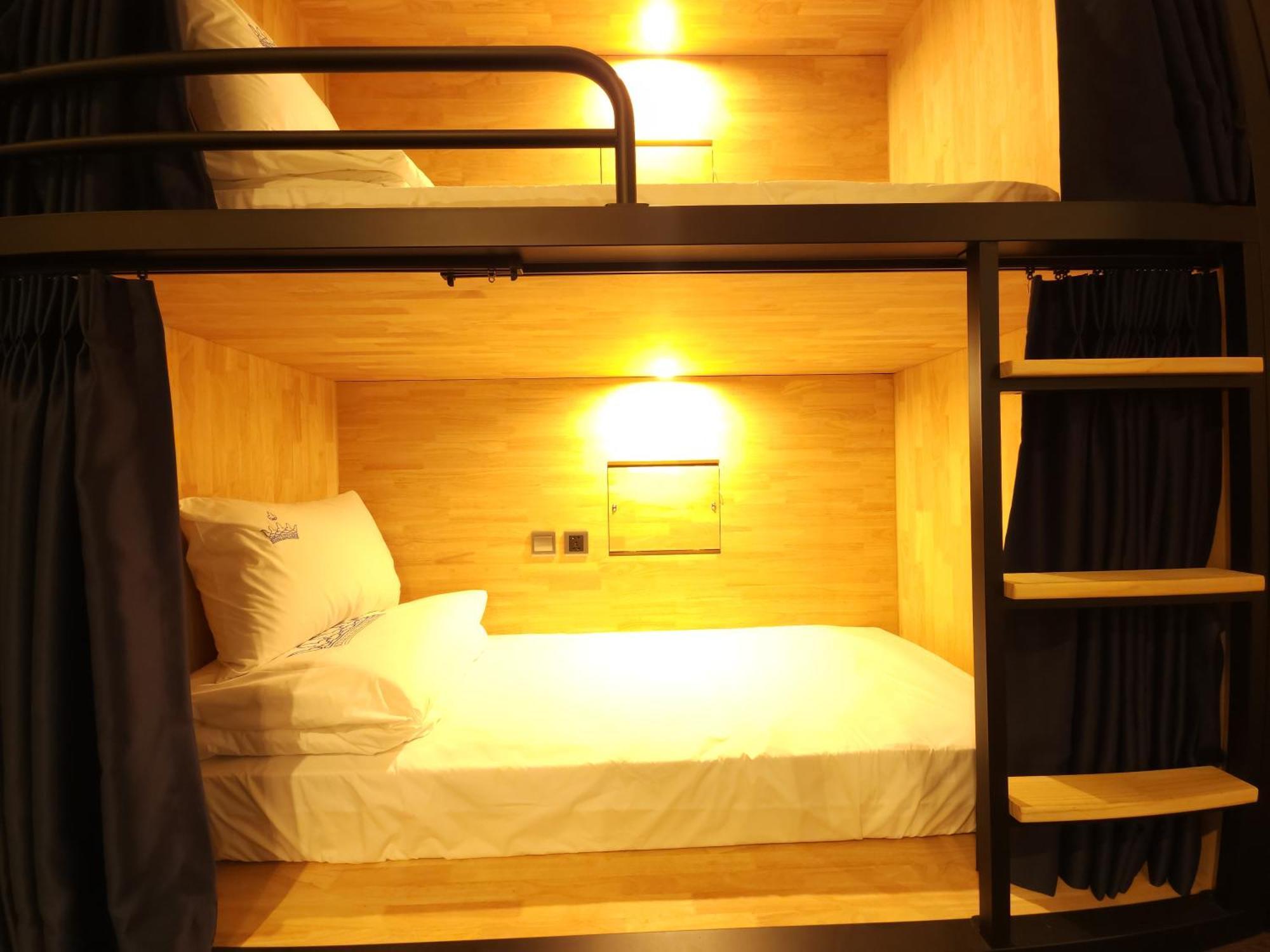 Hostel Oyo Myeongdong 5 *