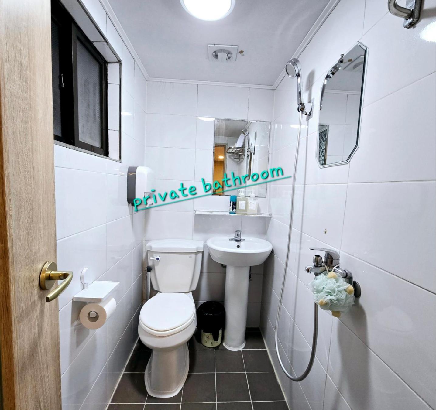 Hongdae Room#g#e#d#r#m Seoul