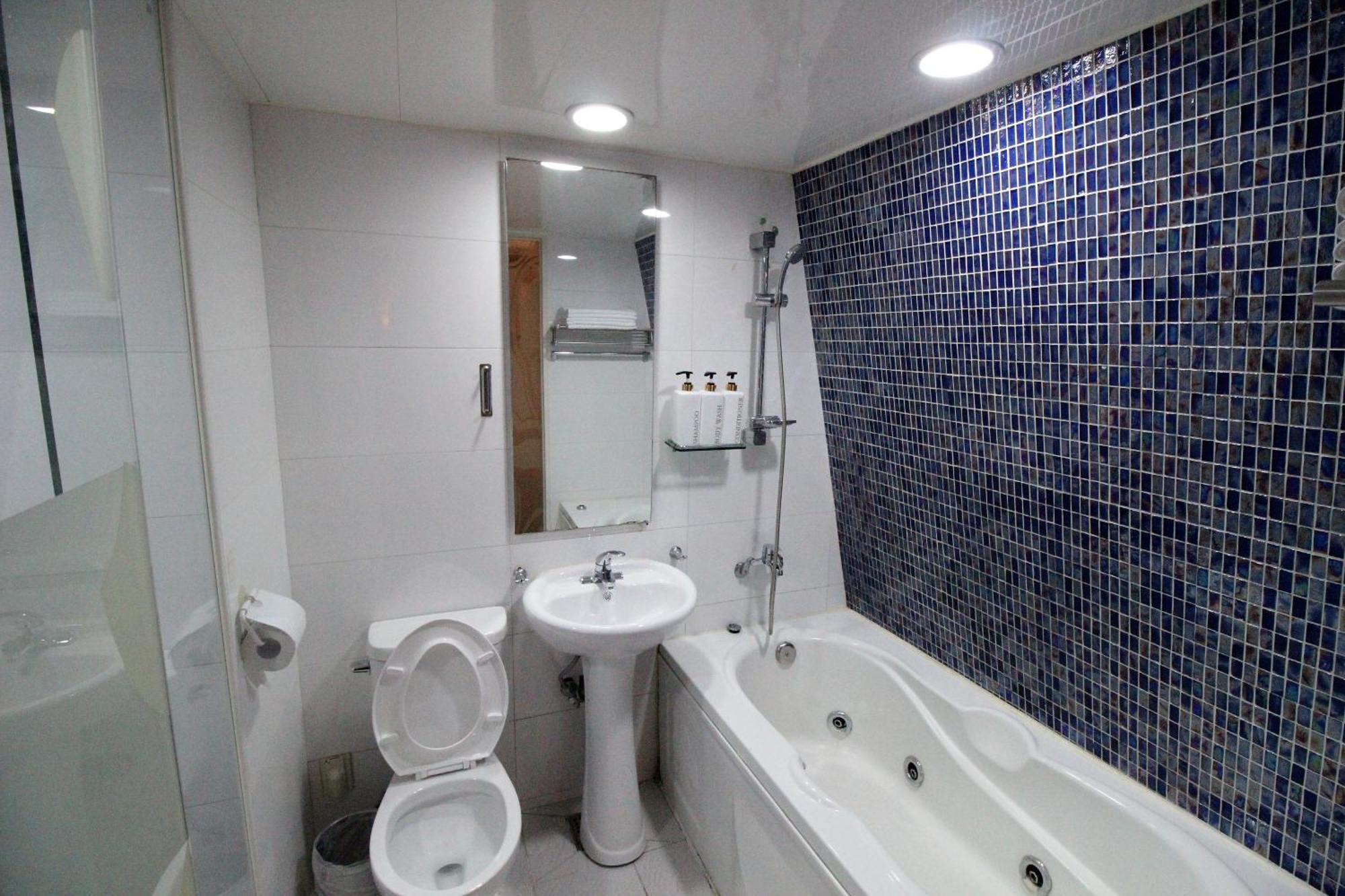 Hostel Sinchon Gaon