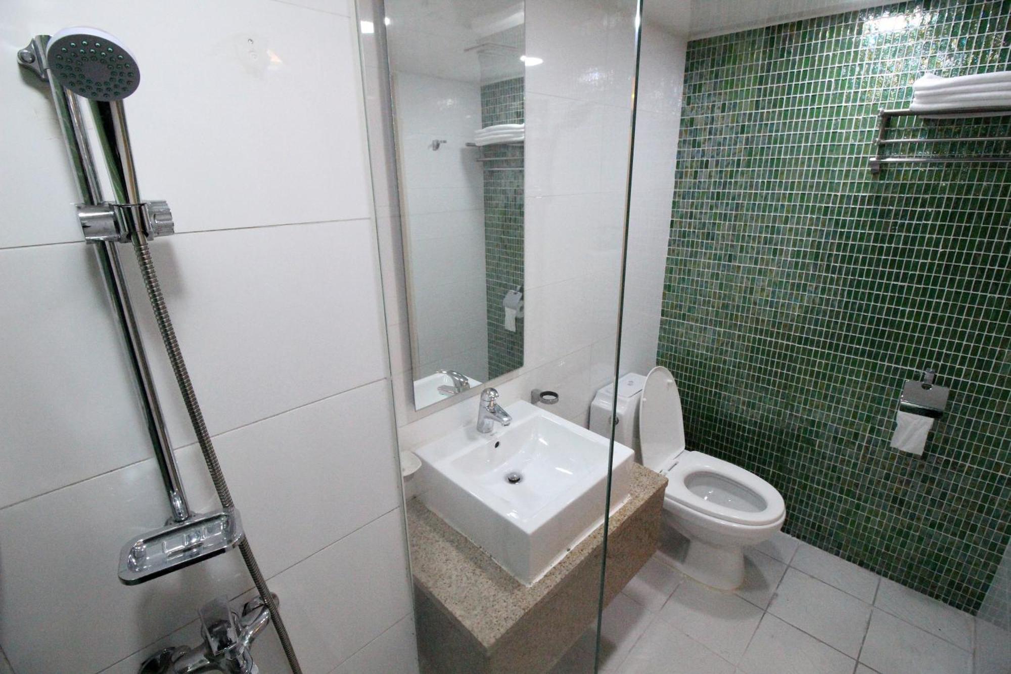 Hostel Sinchon Gaon *
