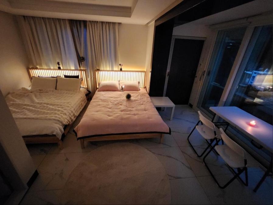 Guest house Gyeongbokgung Seochon Dalbit *