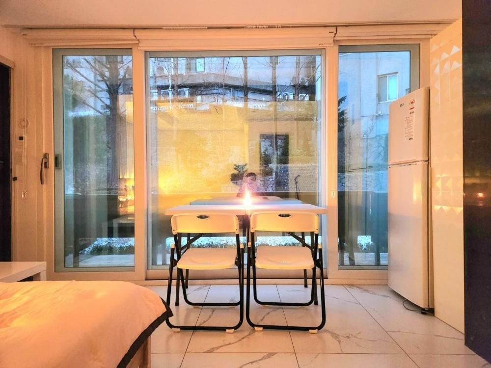Gyeongbokgung Seochon Dalbit Guest house Seoul