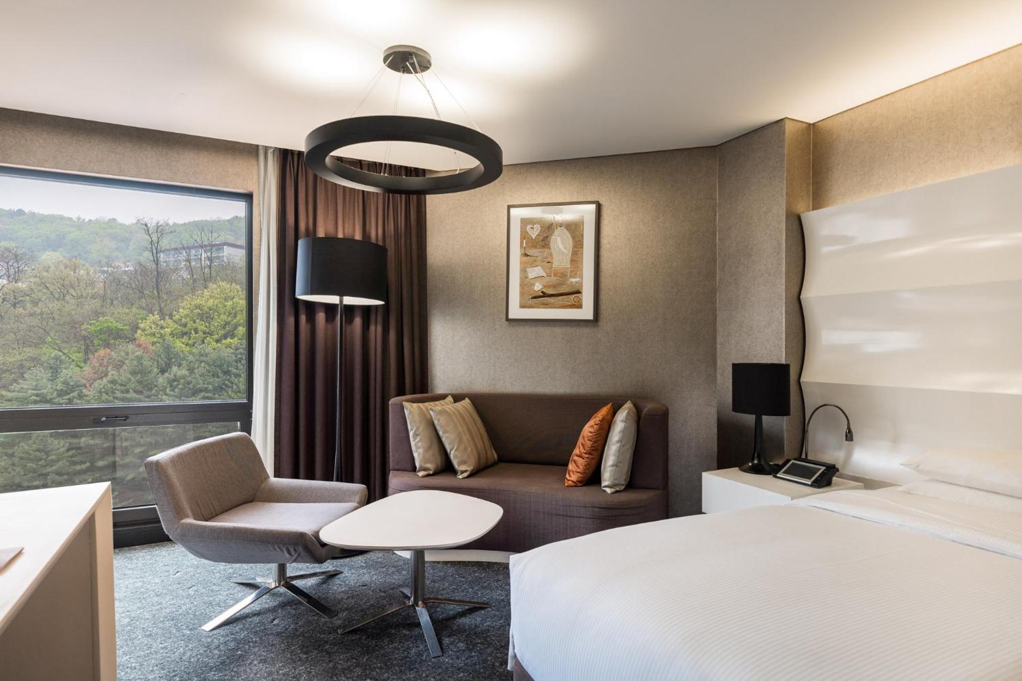 Hotel Swiss Grand & Grand