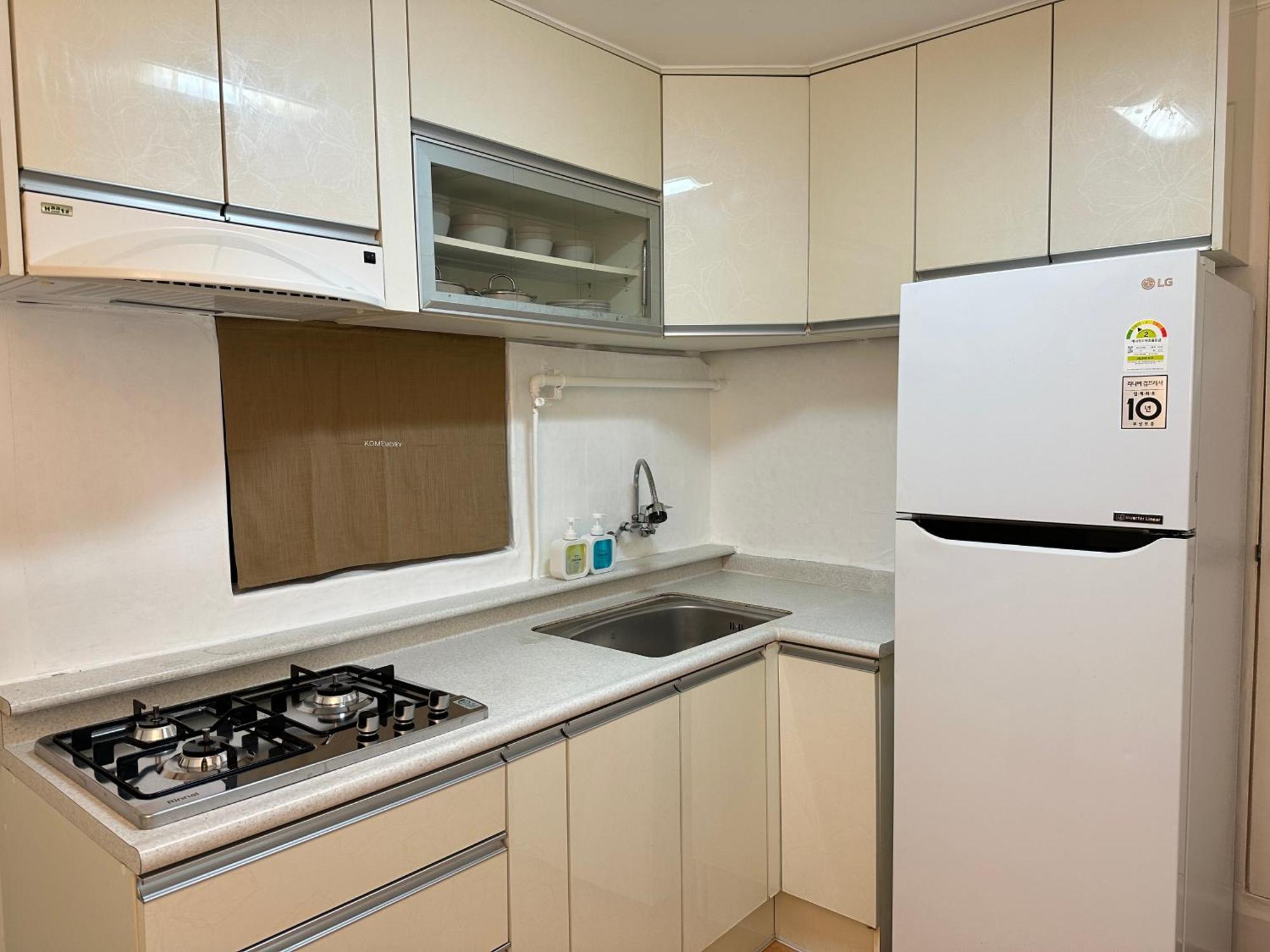 House, Seongsu Apartment *