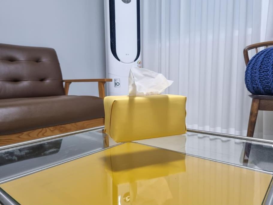 Hygge In Sinchon Apartment Seoul