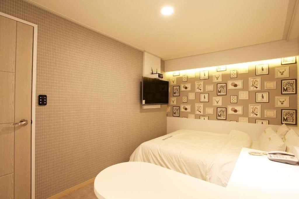 Shine 2* Seoul