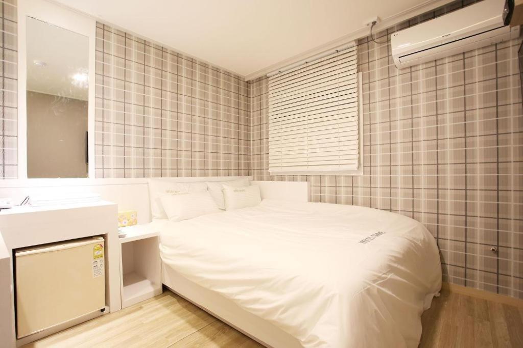 Shine 2* Seoul