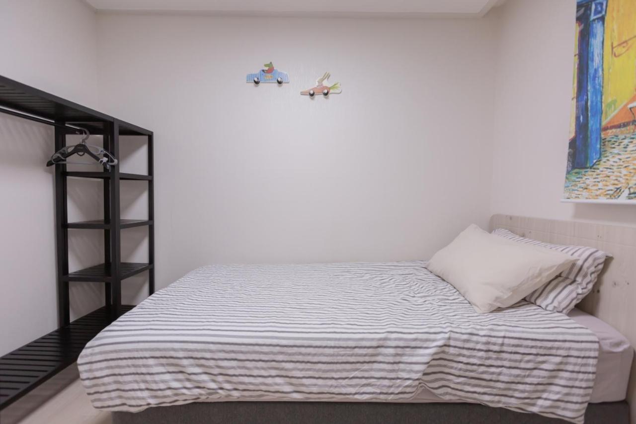 Space In Blackstone Aparthotel *