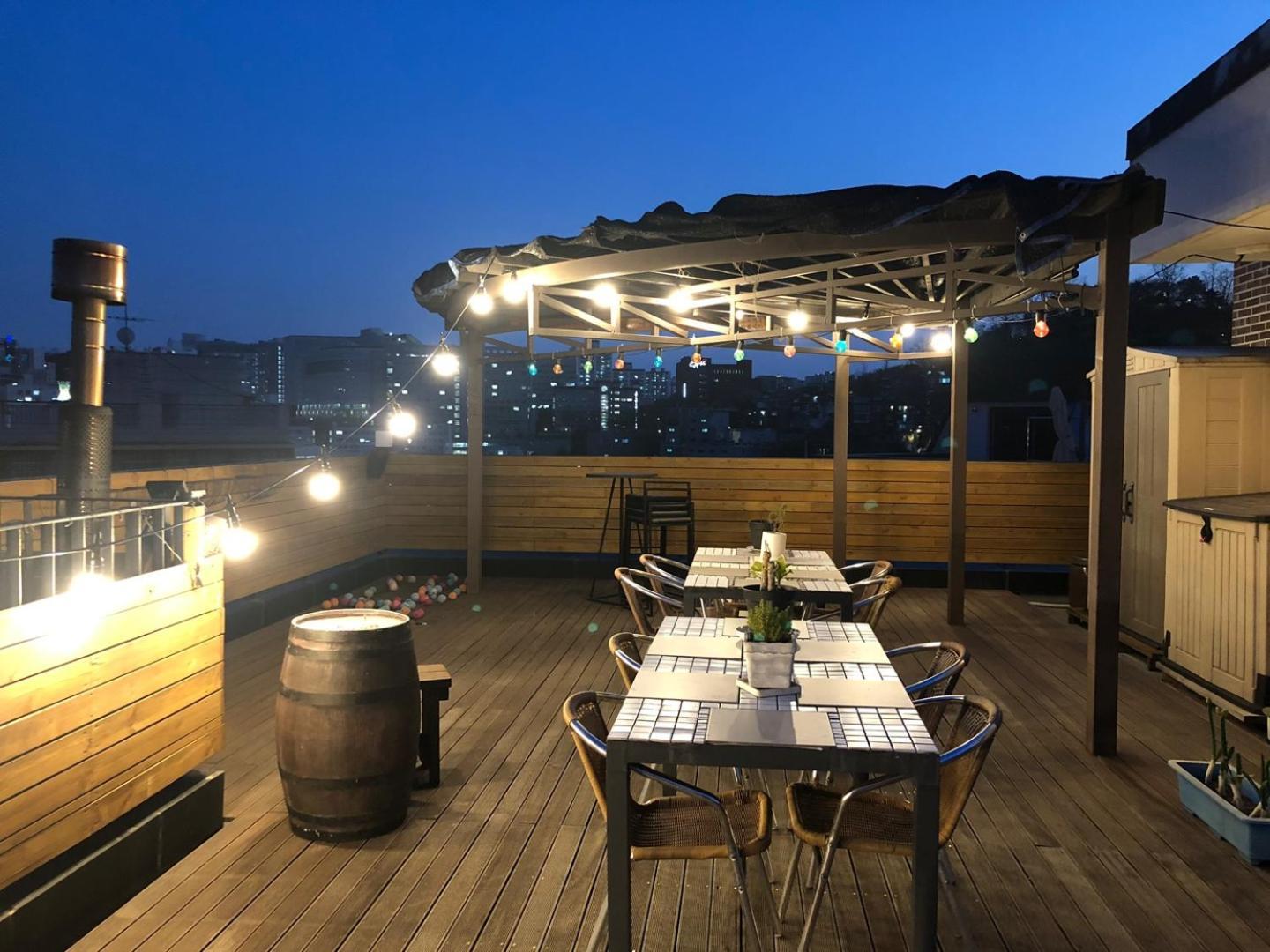Space In Blackstone Aparthotel *