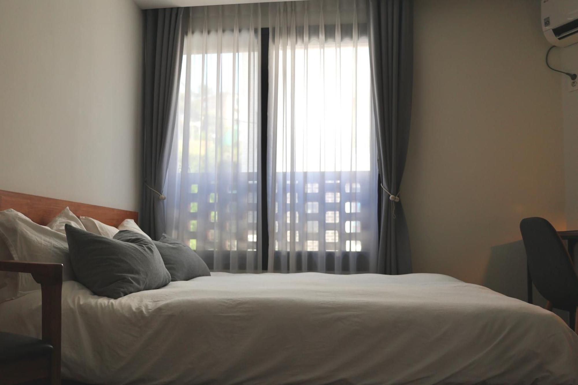 Space In Blackstone Aparthotel