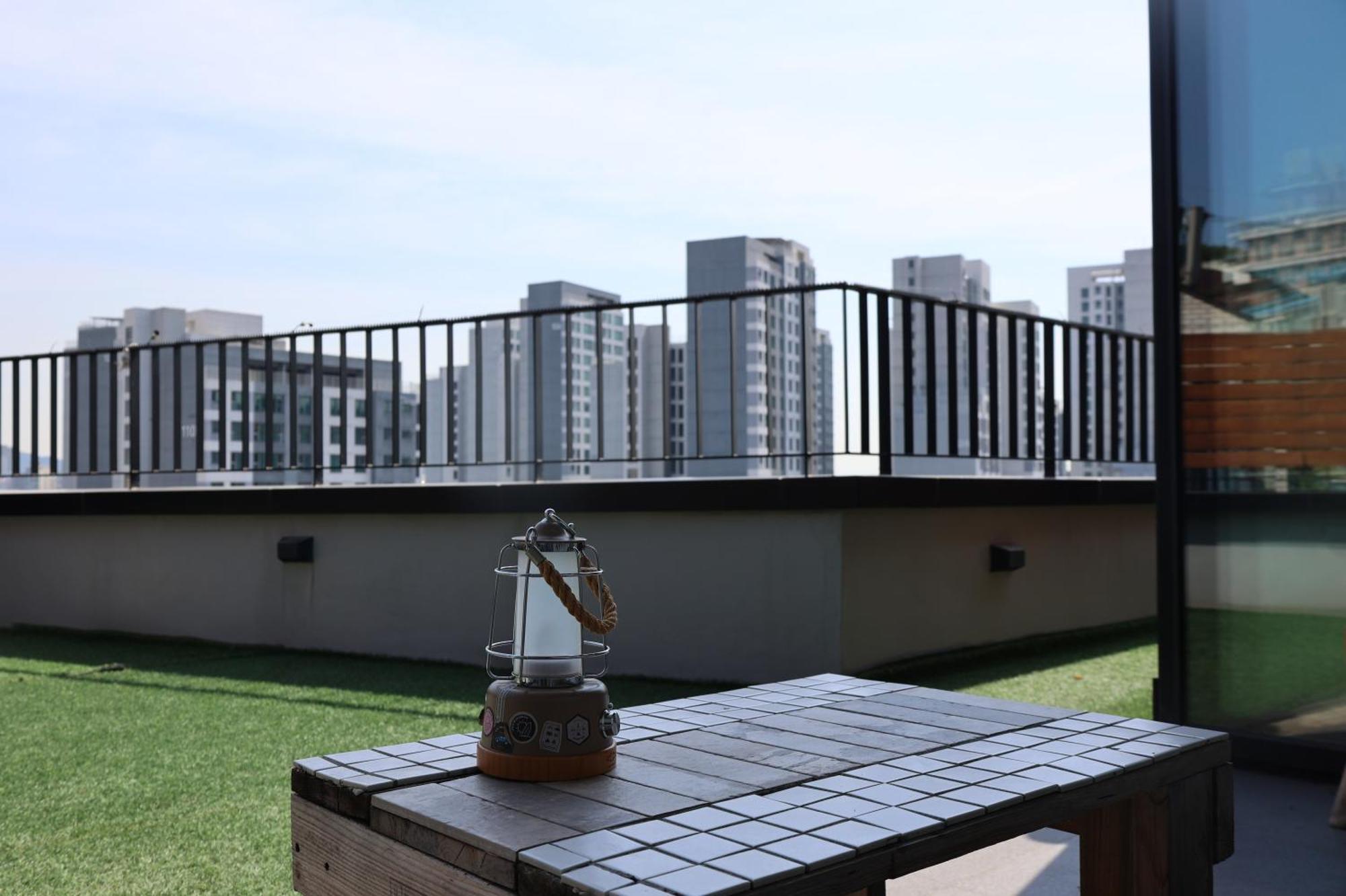 Aparthotel Space In Blackstone *