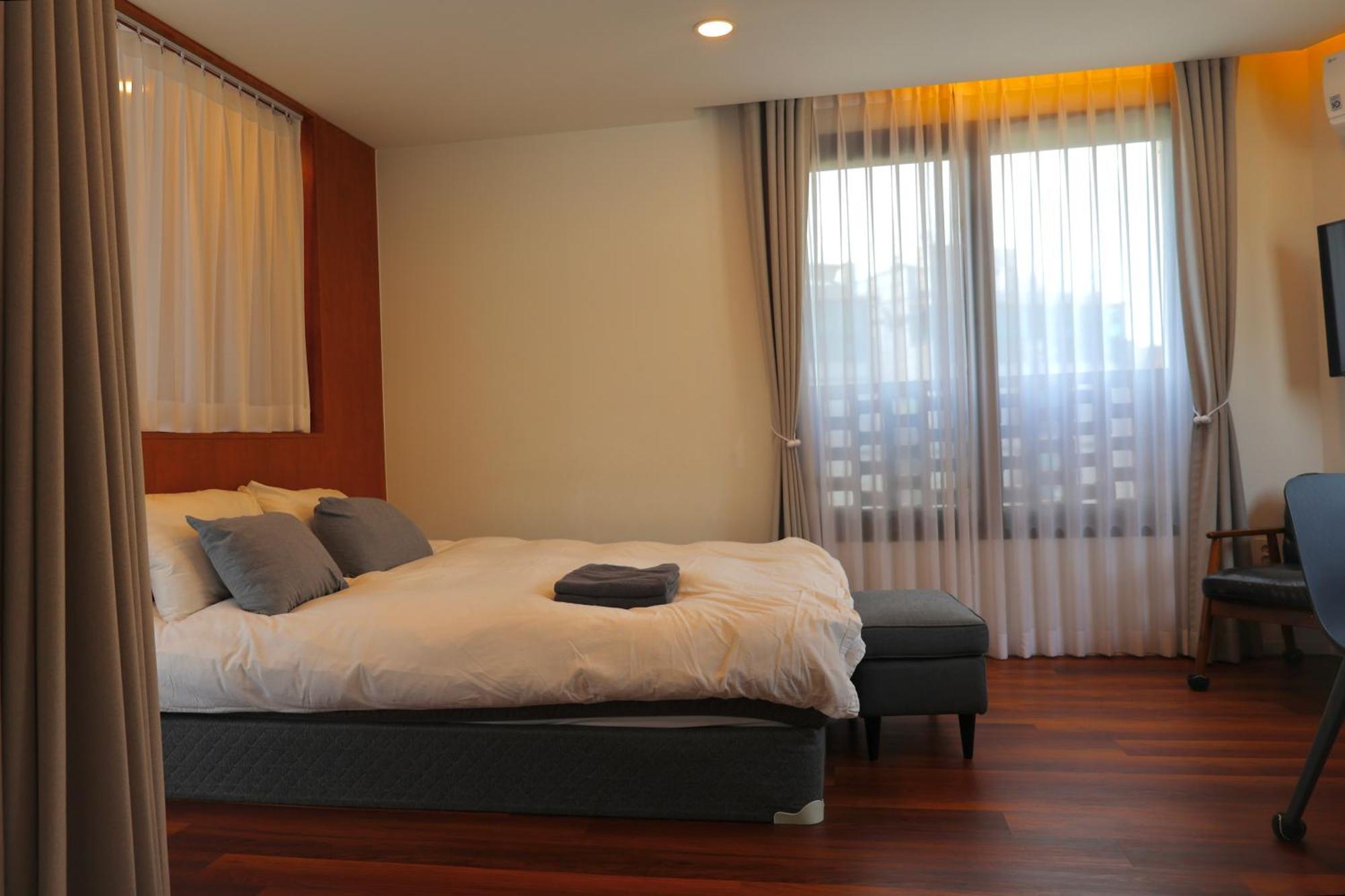 Aparthotel Space In Blackstone Seoul