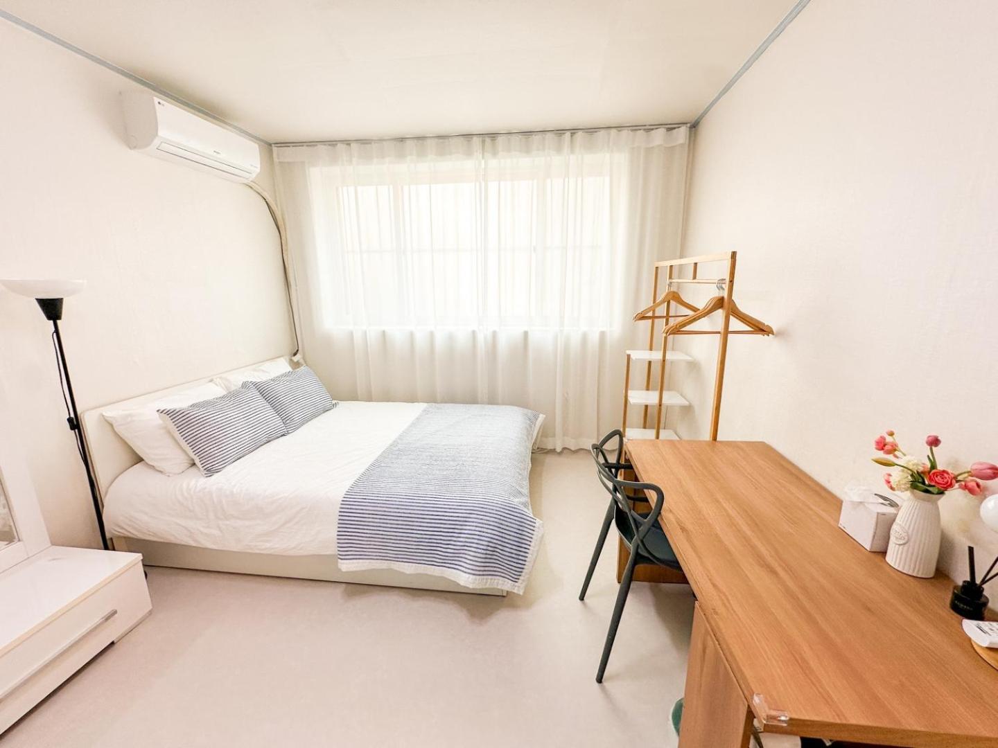 Apartment Rock 樂 2 3 Beds 3 Min From Ewha Univ Stn *