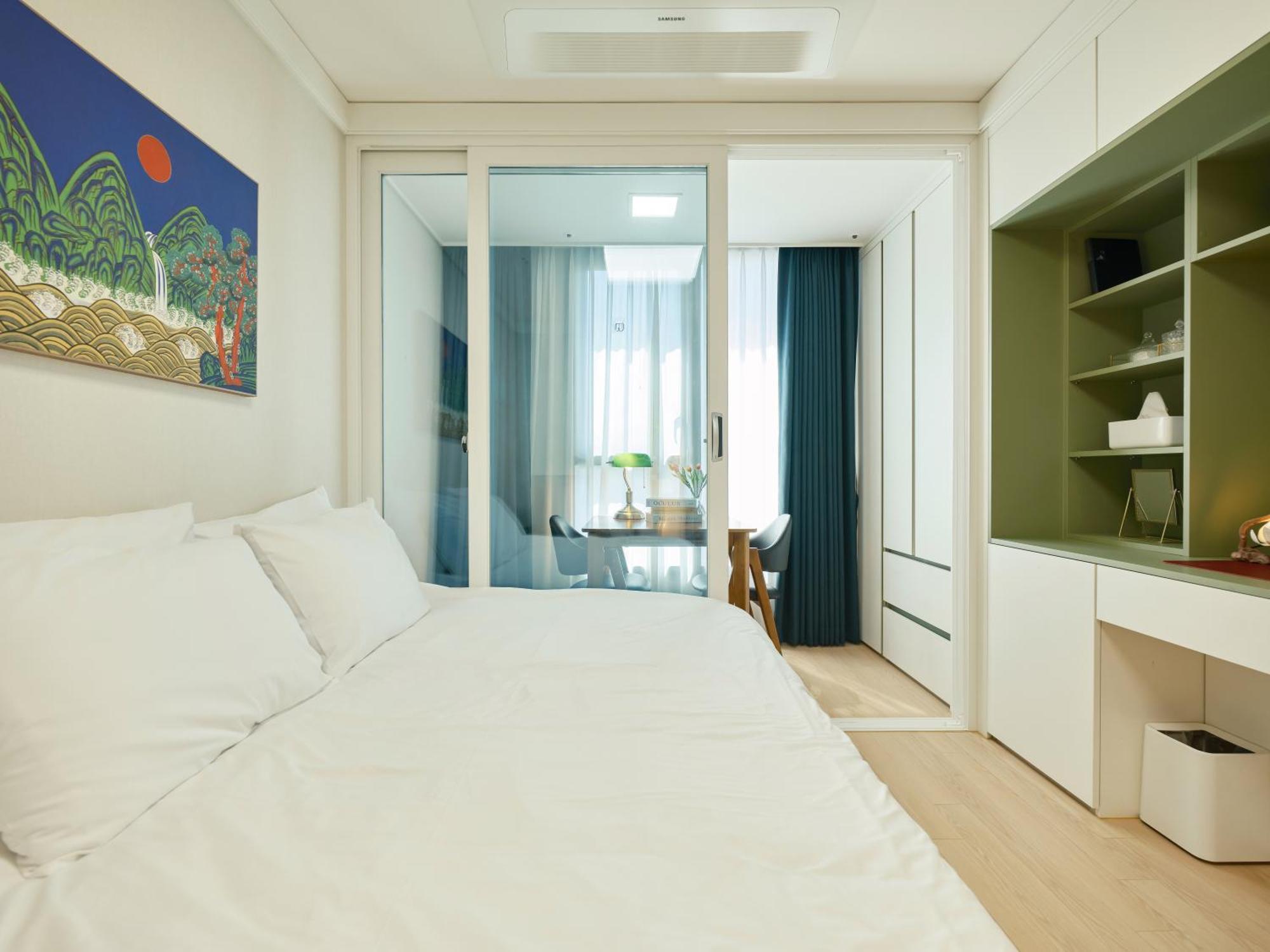 Comocasa Fully Furnished *