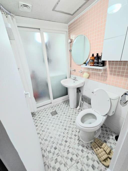 Apartment Healing & Romang House