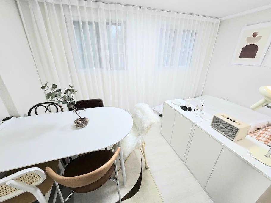 Apartment Healing & Romang House *
