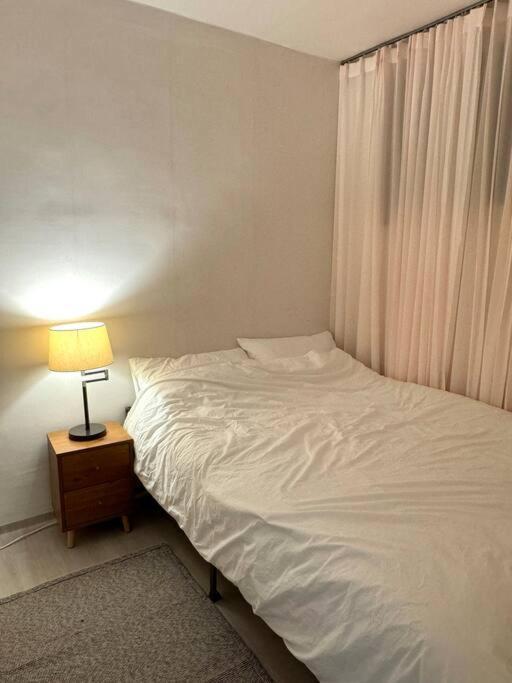 Hugstay, Shindaebang Apartment *