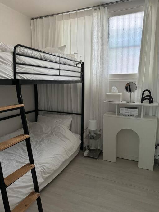 Apartment Hugstay, Shindaebang Seoul