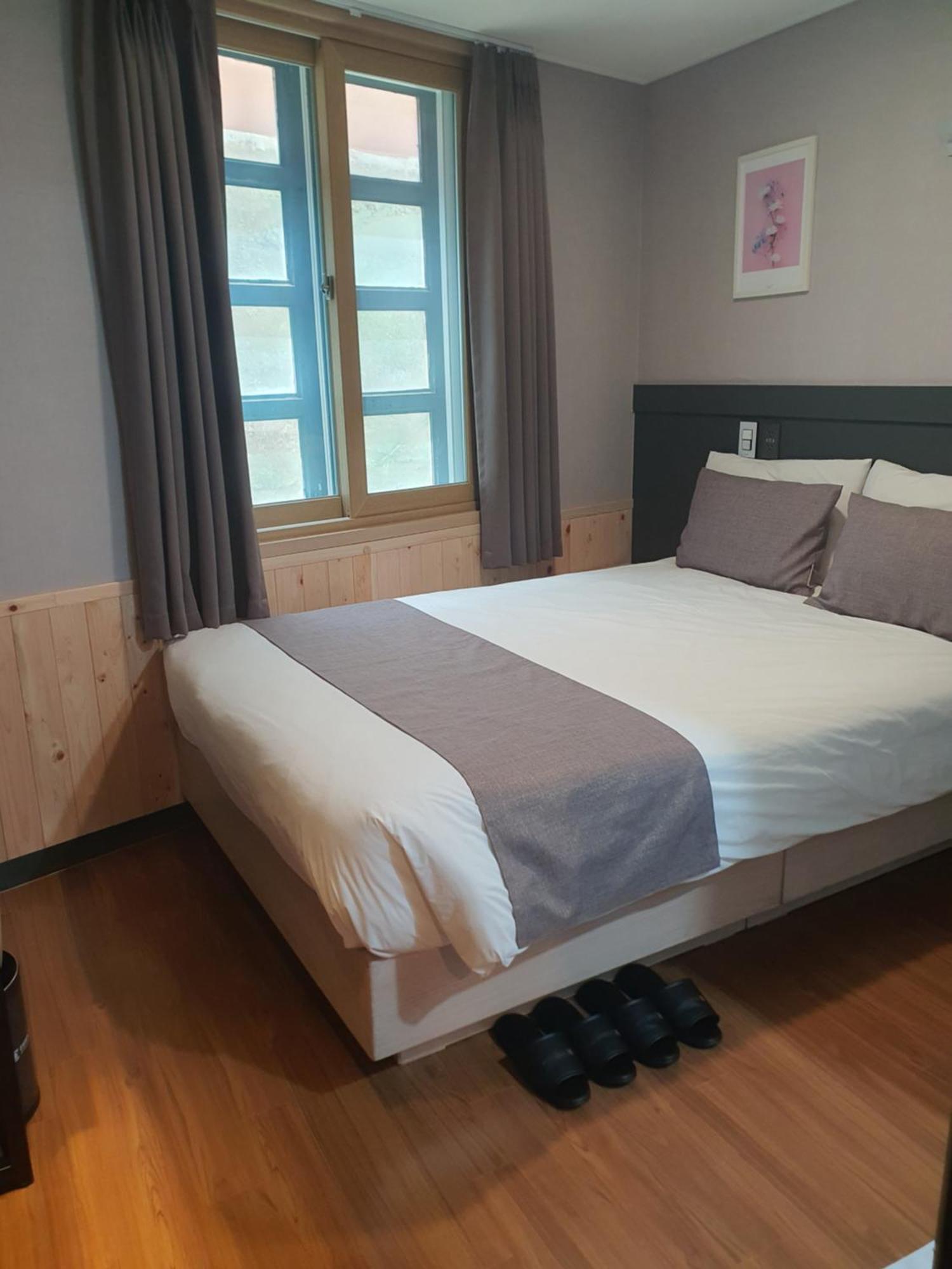 Ehwa In Myeongdong Guest house 2*