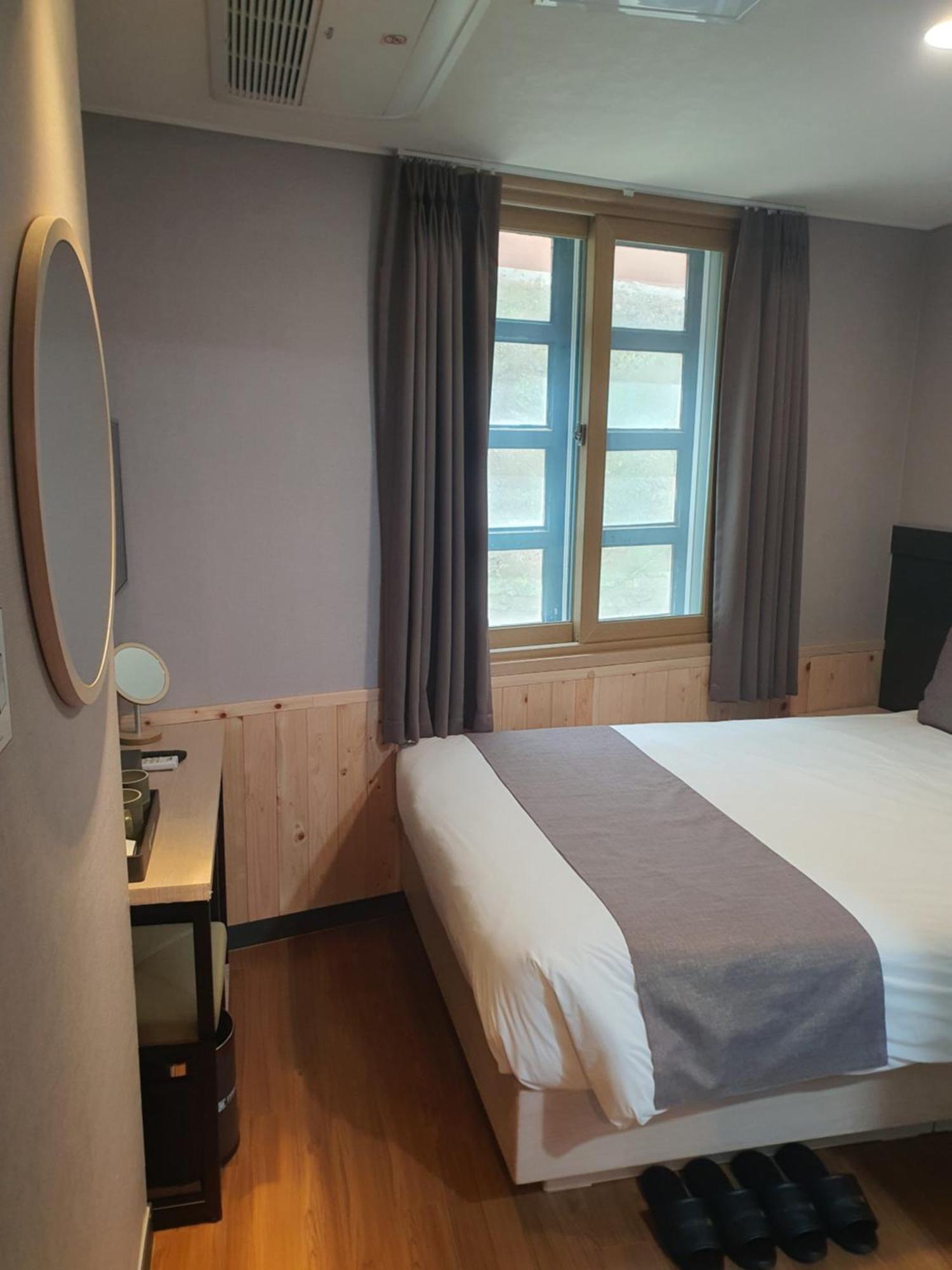 Ehwa In Myeongdong Guest house 2*