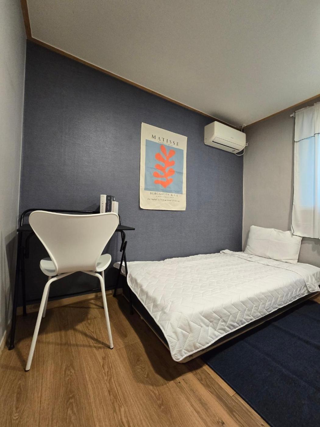 Hongdae Room#g#e#d#r#m Seoul