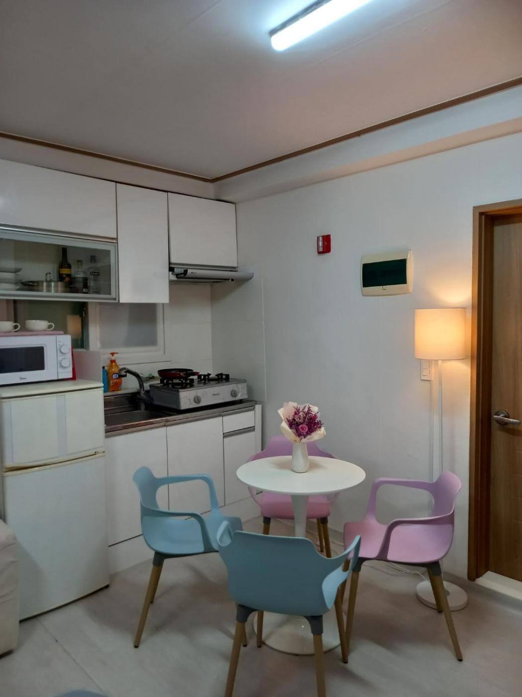 H House Villa