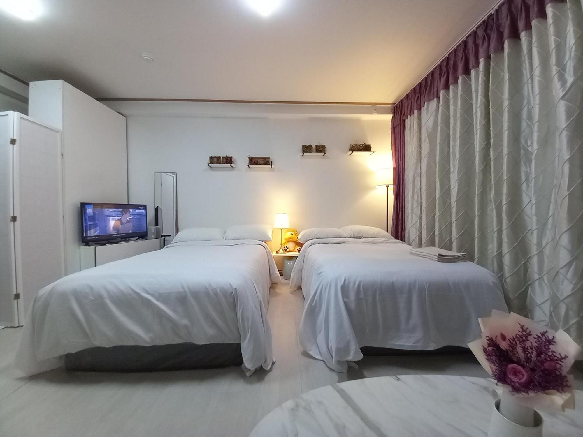 Villa H House