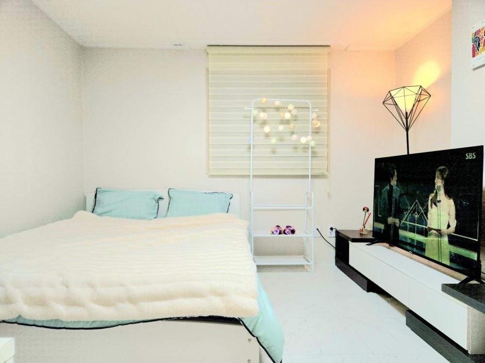 K Highstel Cheongnyangni-ri Guest house *