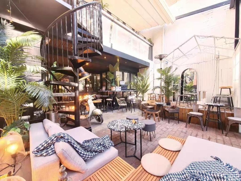 Mmmio Ii Design Myeongdong Seoul