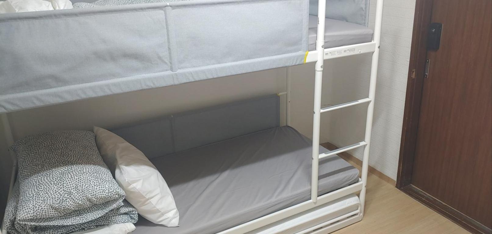 Hostel Bluebird - Foreign Only