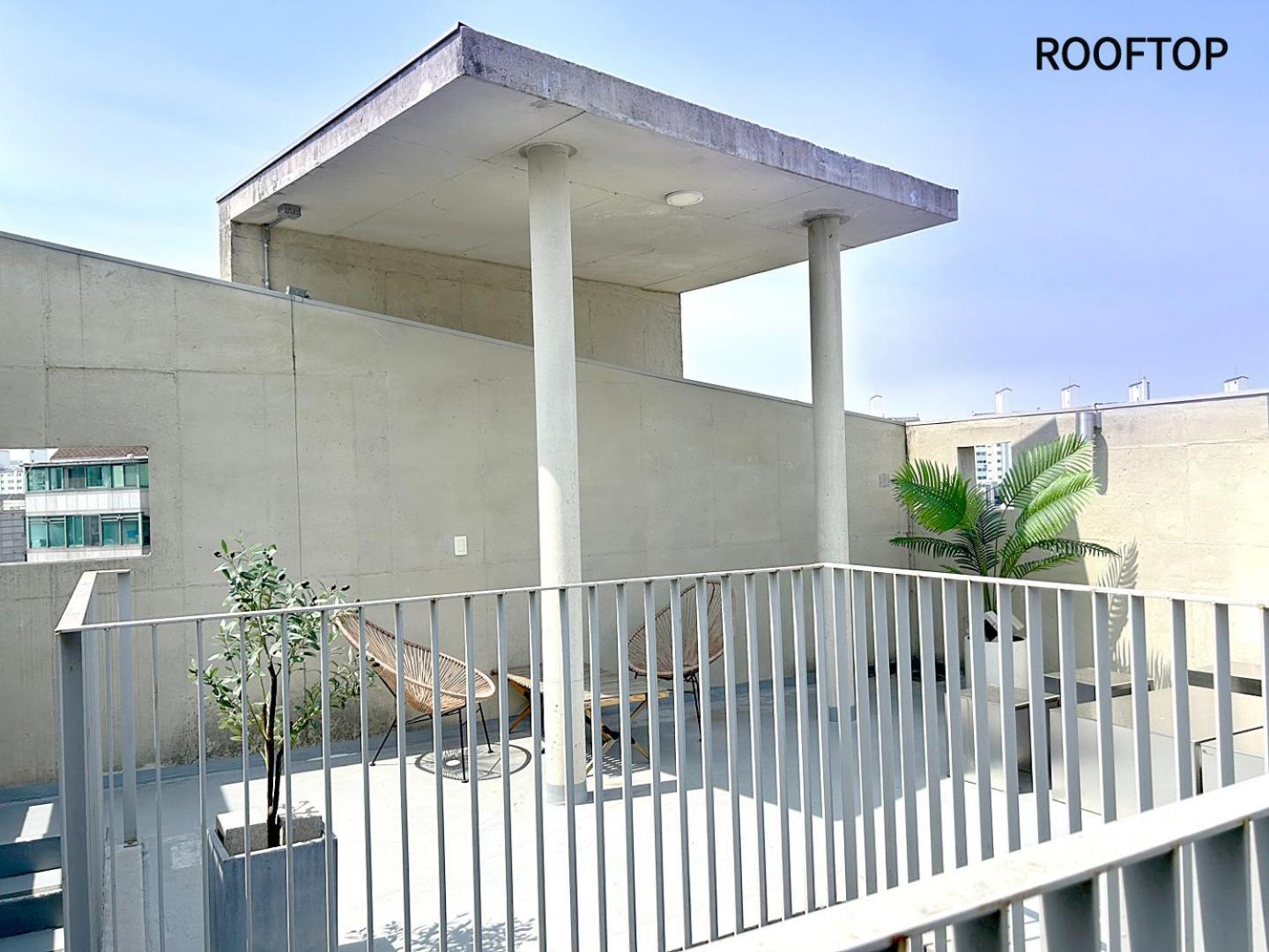 Private Duplex House With A Rooftop - Foreigner Only Holiday home *