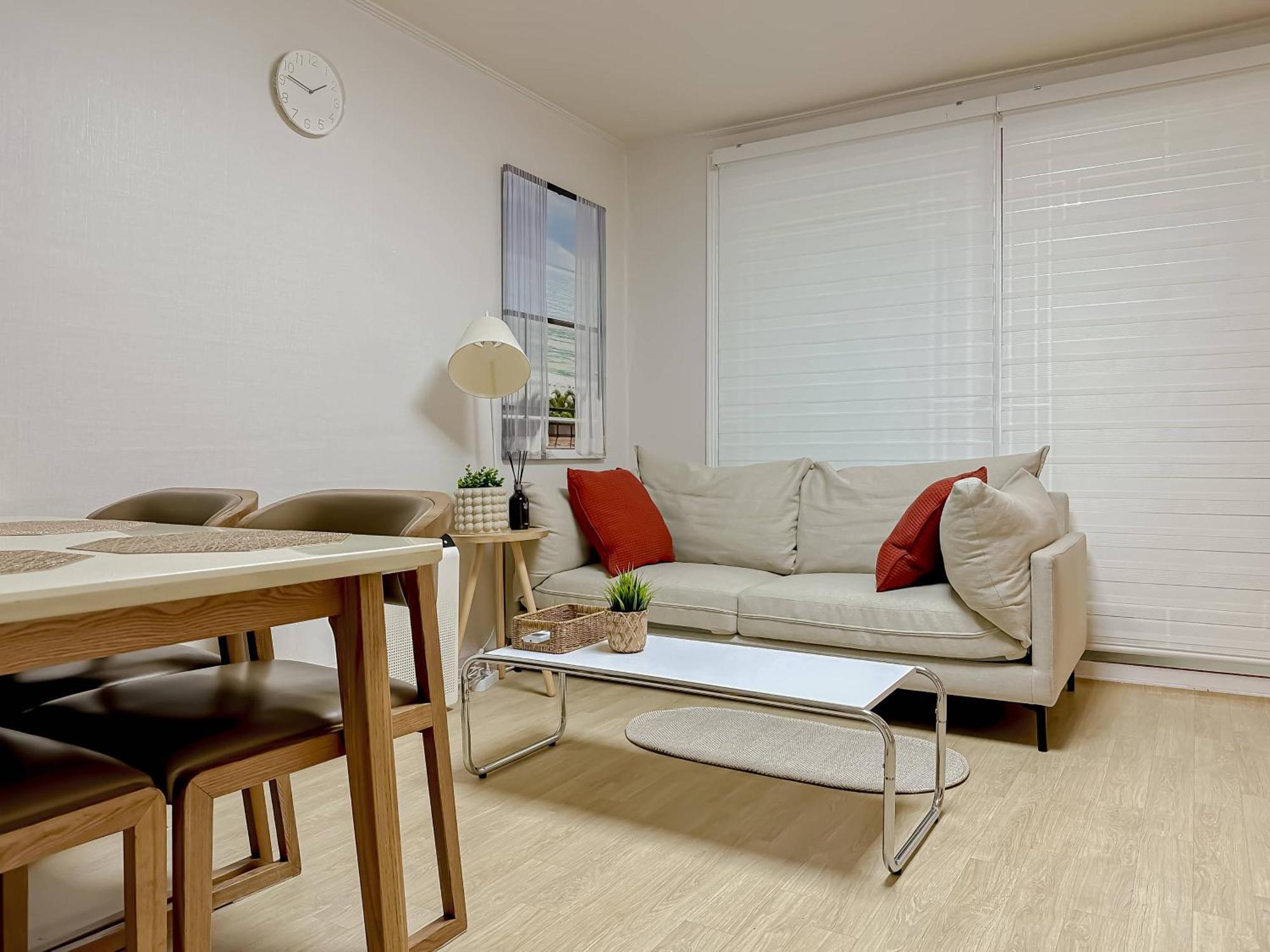 Nut Apartment